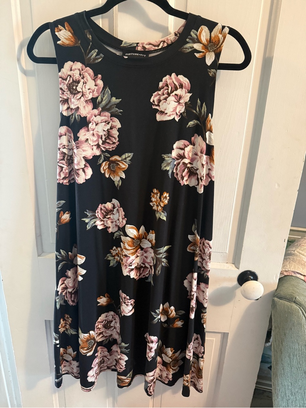 Fortune+Ivy Floral Shift Dress - Black with Pink Blooms